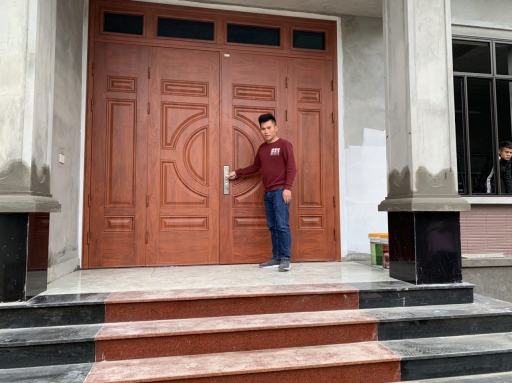 Nên mua cửa thép vân gỗ ở Bắc Giang không?